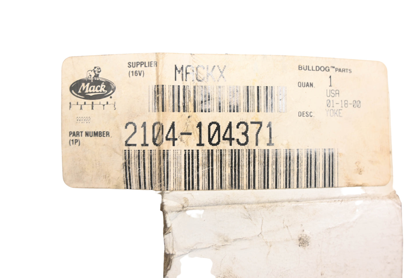Mack 2104104371, 2104-104371 Spicer Steering Shaft Yoke NOS