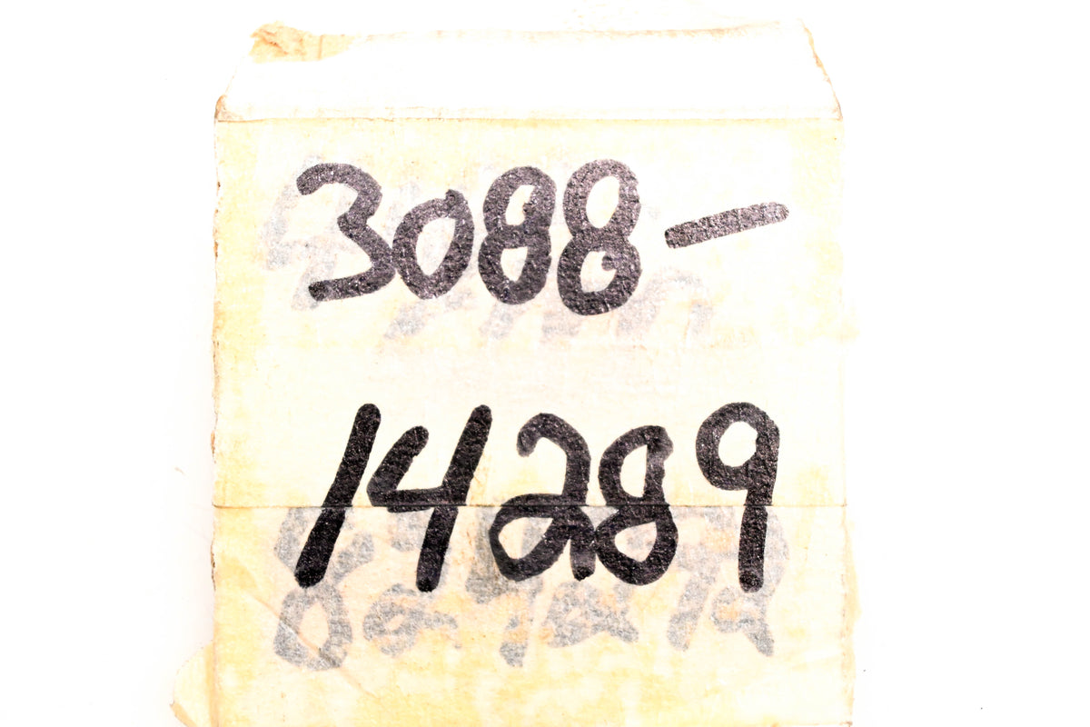 Mack 3088-14289 Snap Ring NOS