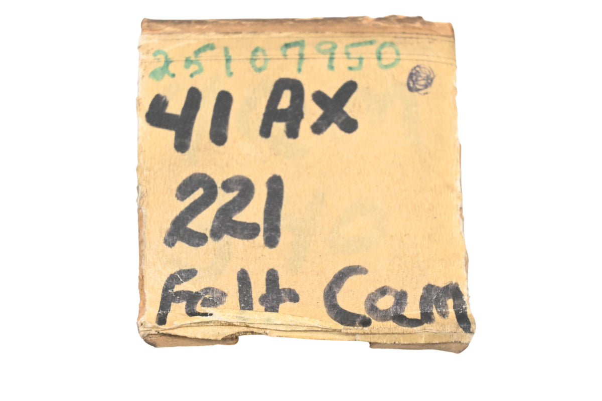 Mack 41AX221, 25107950 Felt Washer NOS