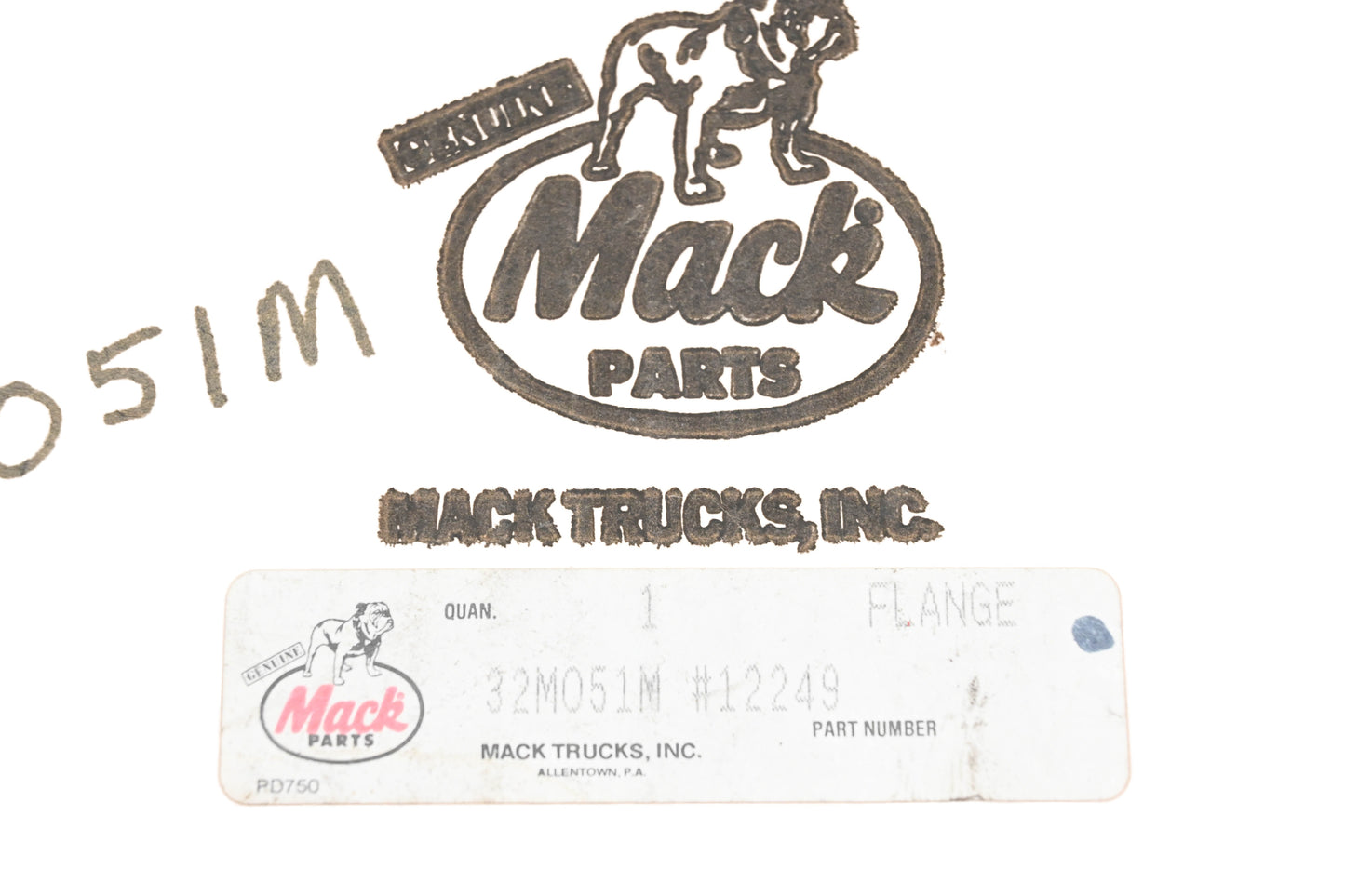 Mack 32MO51M Beige Flange NOS