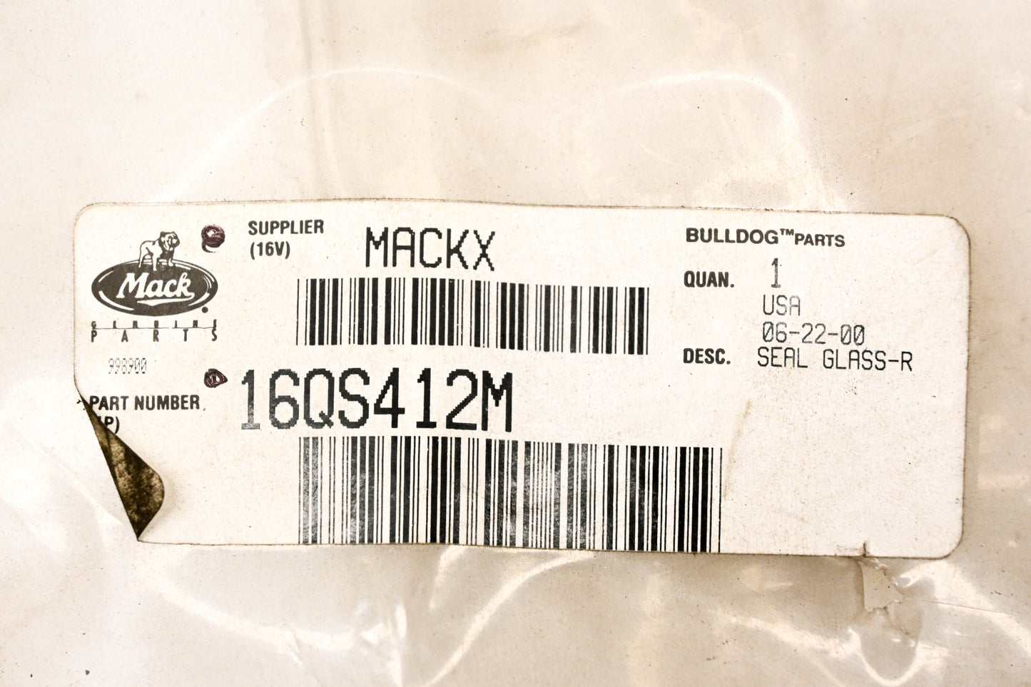 Mack 16QS412M Rubber Glass Seal 11' NOS