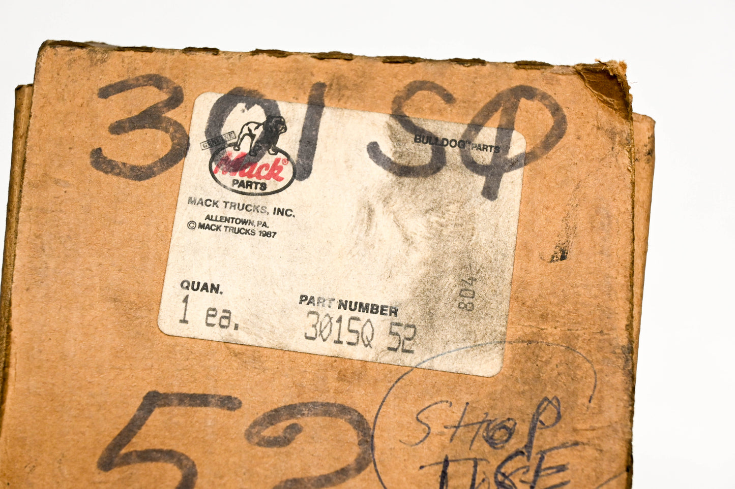 Mack 301SQ52 King Pin NOS