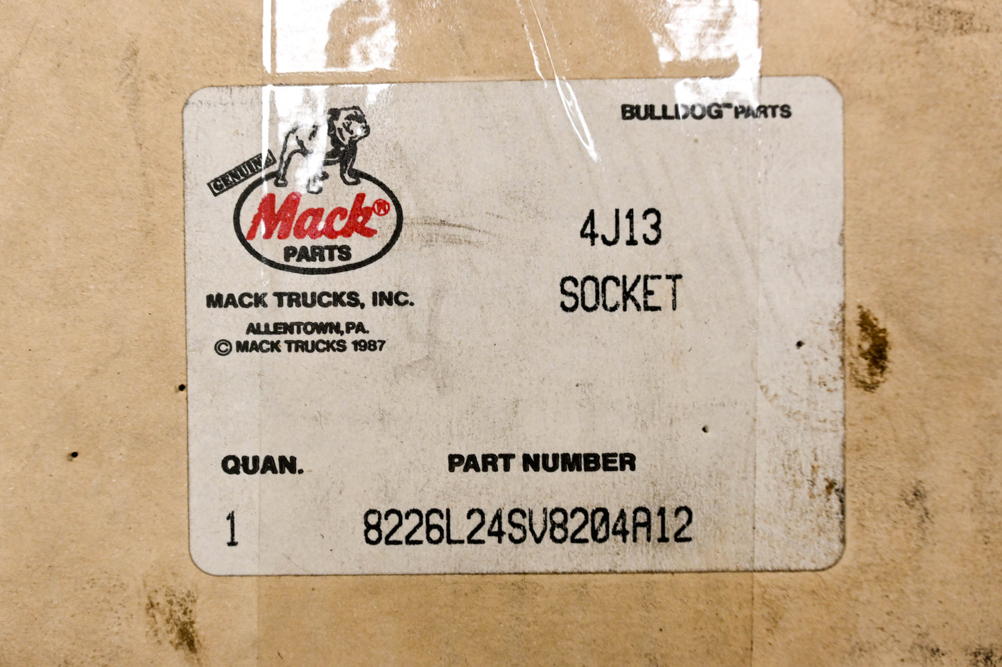 Mack 8226-L24SV8204A12 Tie Rod End NOS
