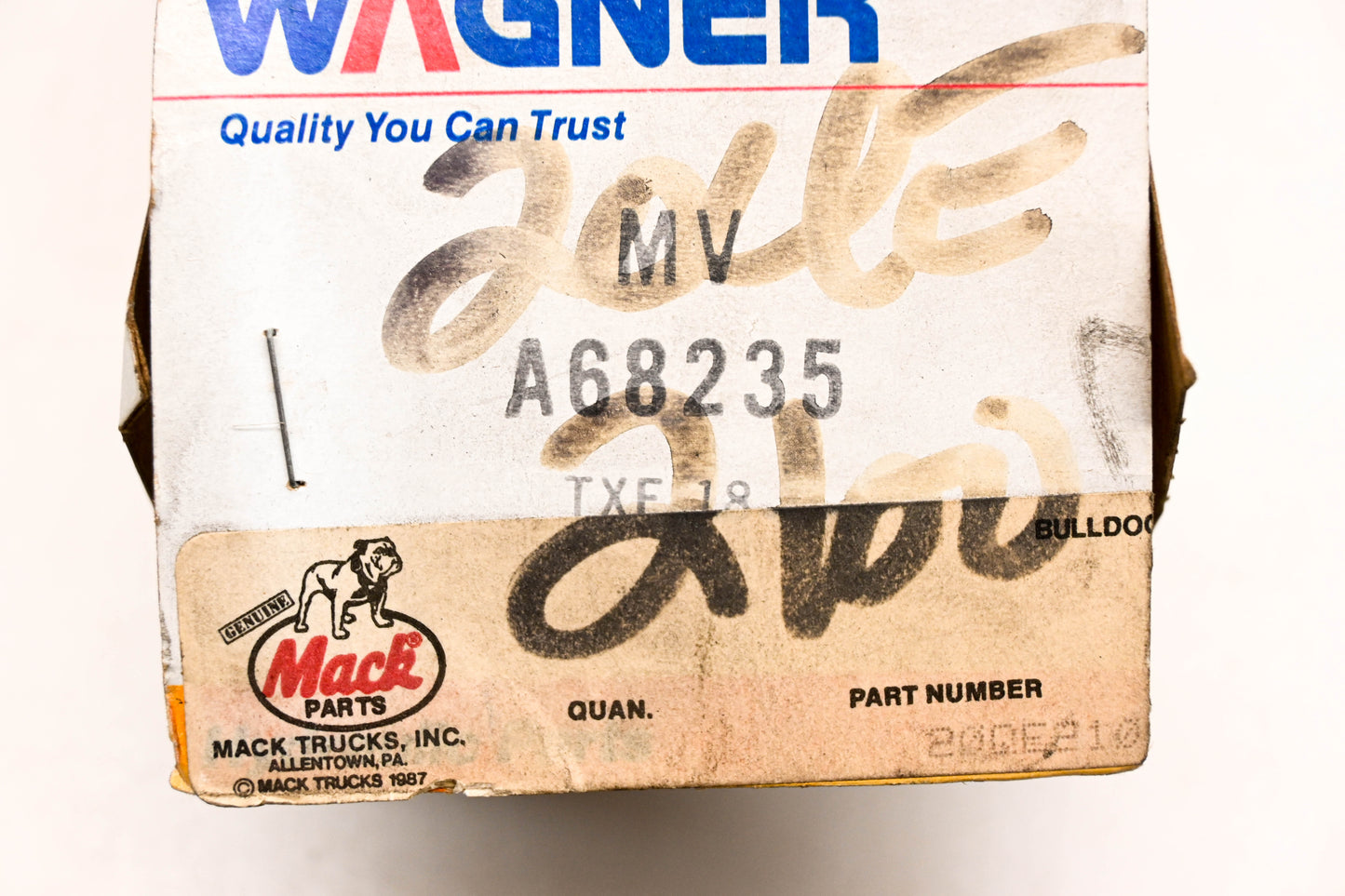 Mack A68235, 20QE2100 Wagner Air Solenoid Valve NOS