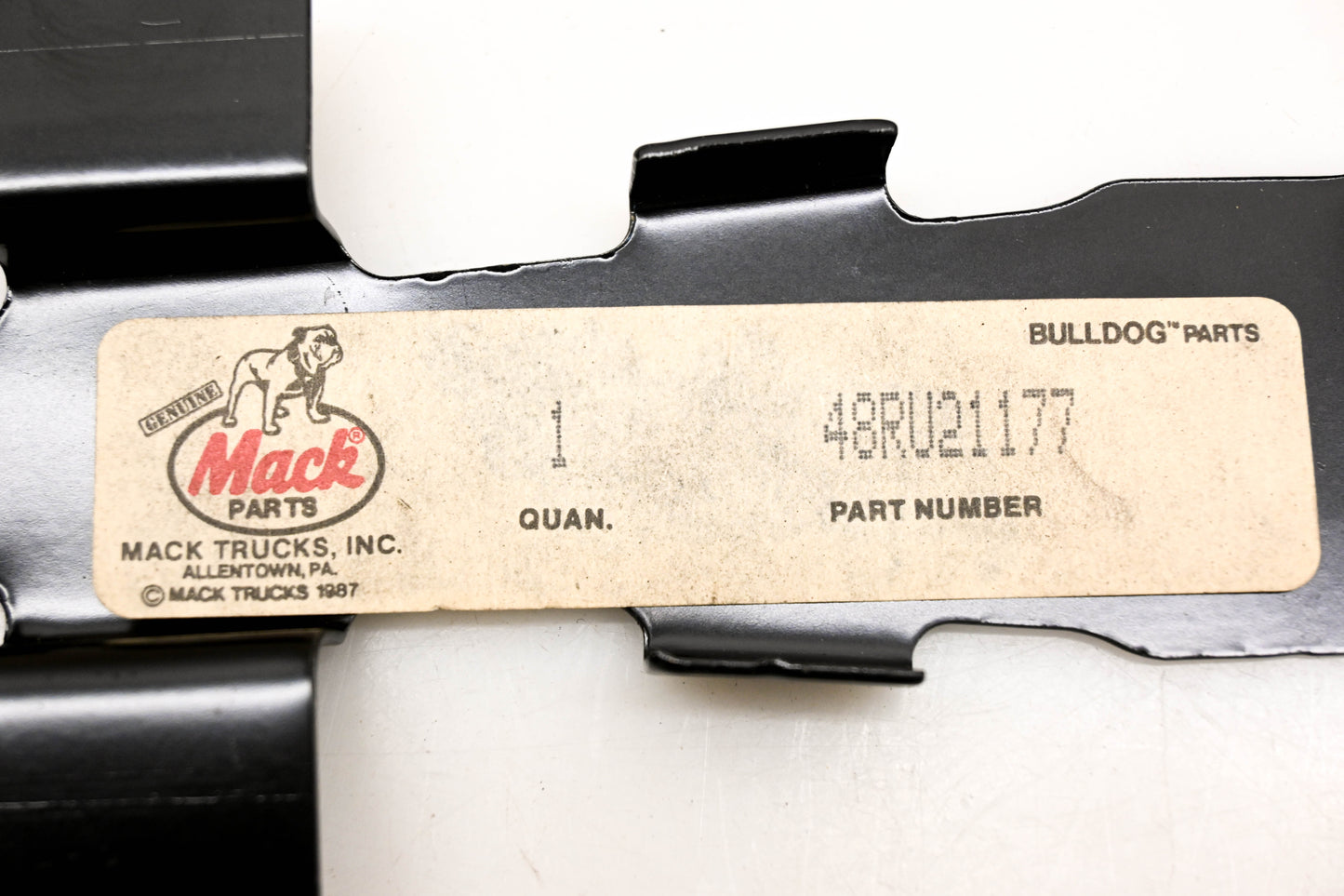Mack 48RU21177 Clamp NOS