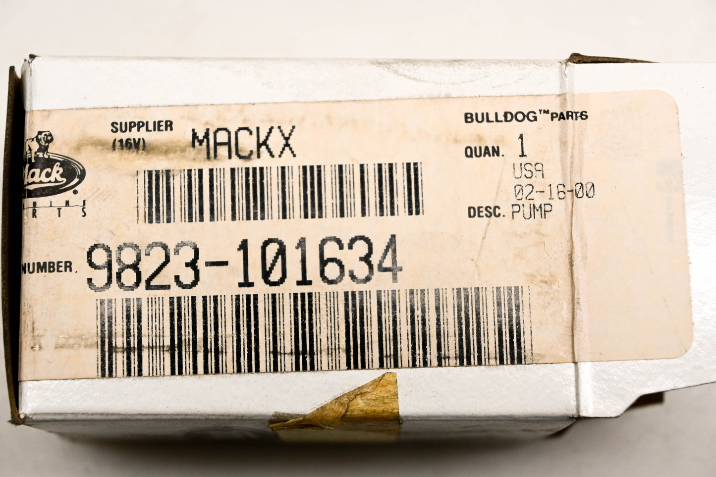 Mack 9823-101634 Pump Motor NOS