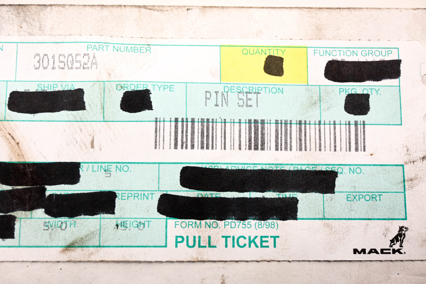Mack 301SQ52A King Pin NOS
