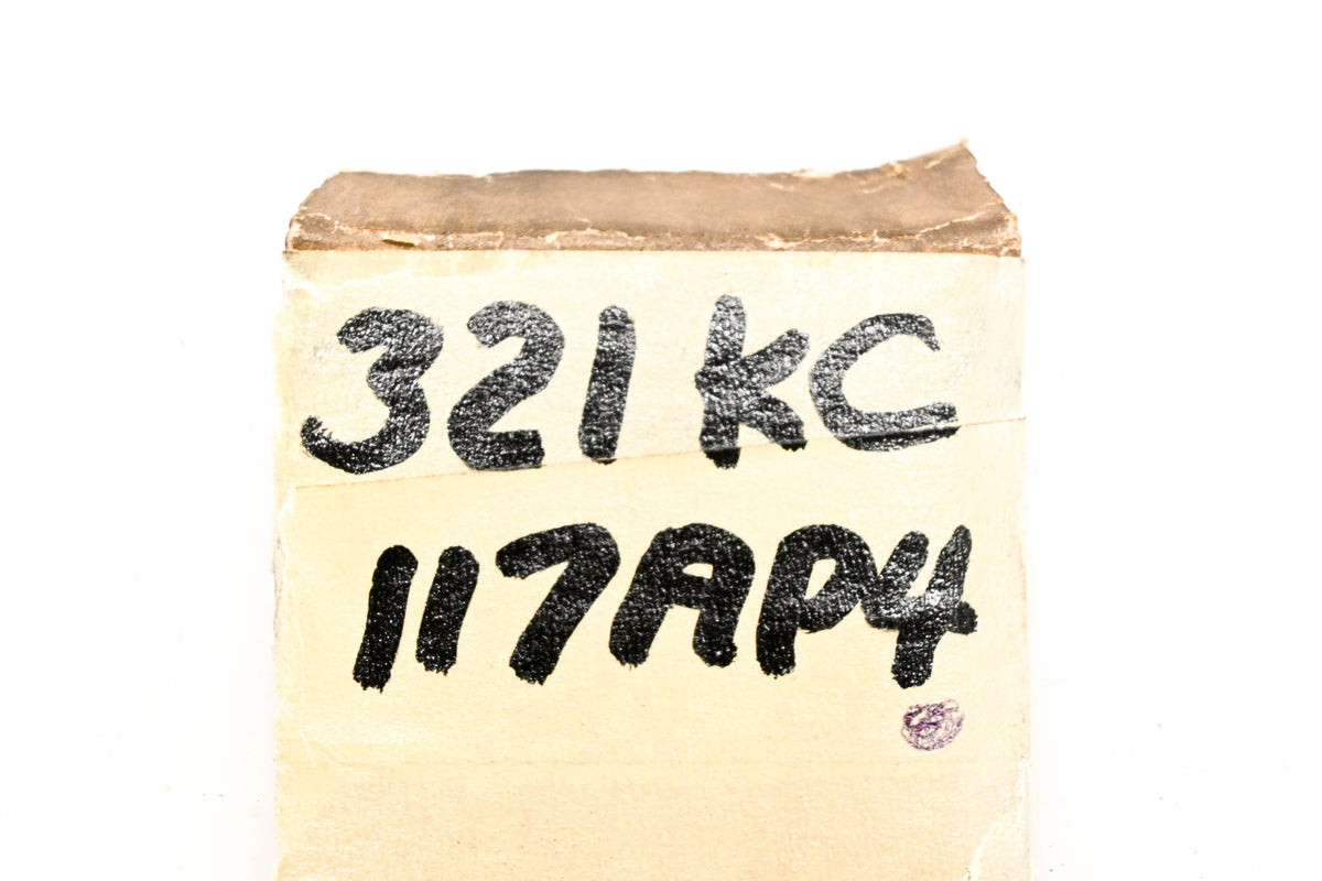 Mack 321KC117AP4 Pipe NOS