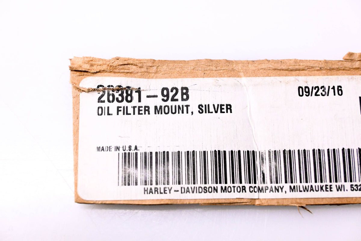 New OEM Harley-Davidson 26381-92B Oil Filter Mount NOS