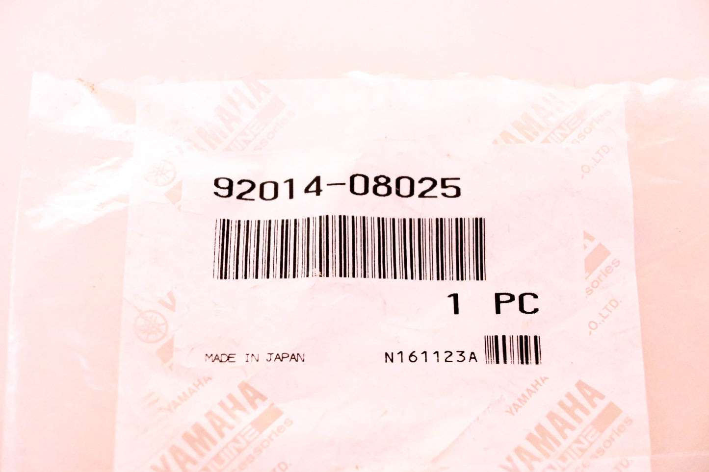 New OEM Yamaha 92014-08025-00 Button Head Bolt NOS