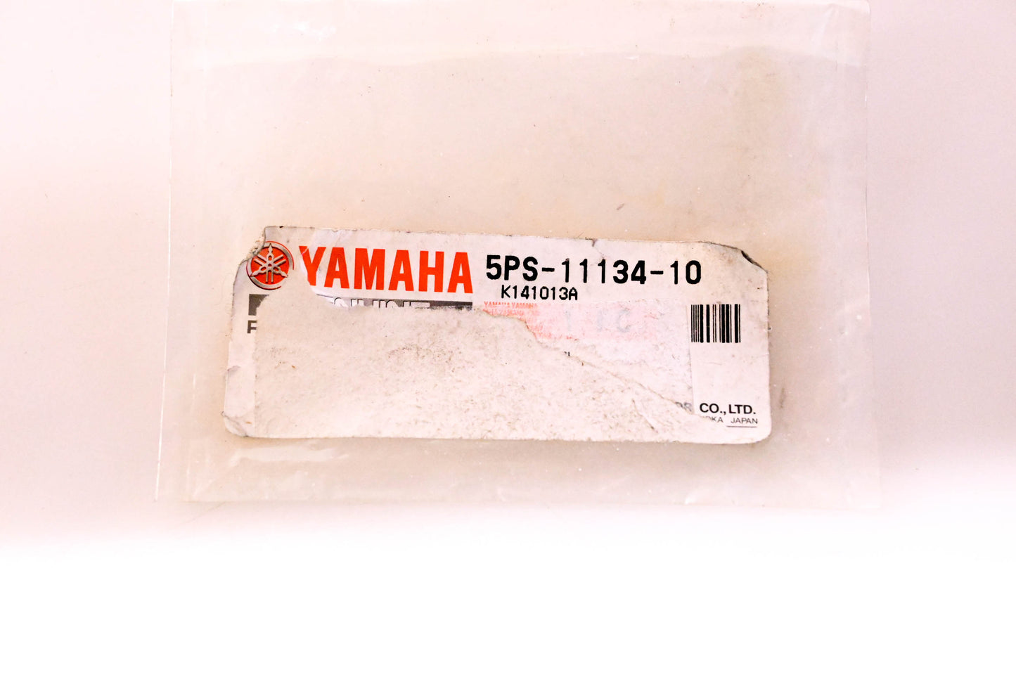 New OEM Yamaha 5PS-11134-10-00 Valve Guide NOS