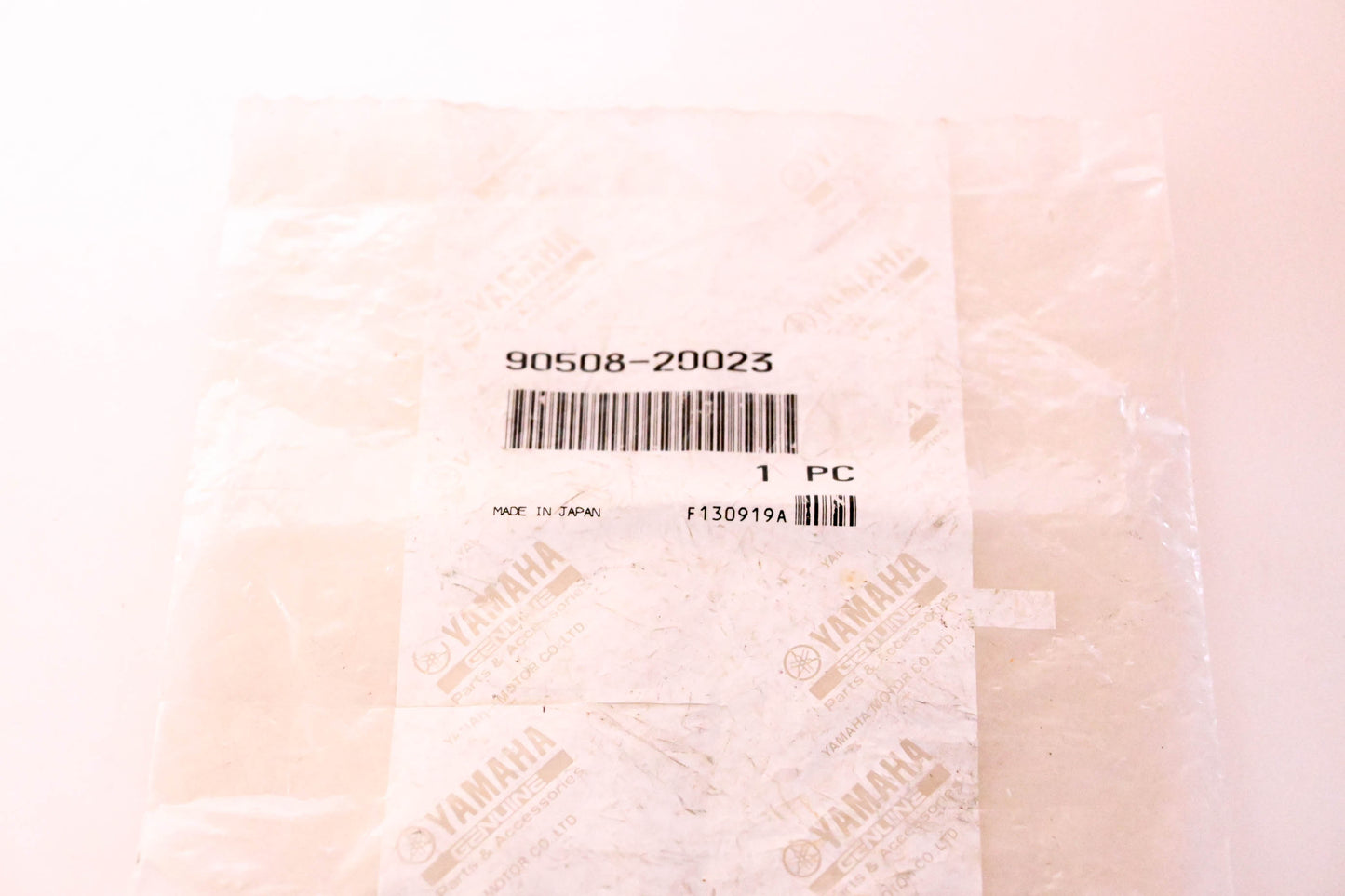 New OEM Yamaha 90508-20023-00 Footrest Spring NOS