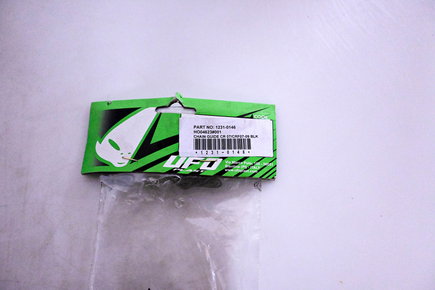 UFO HO04623#001, 1231-0146 Chain Guide, Black NOS