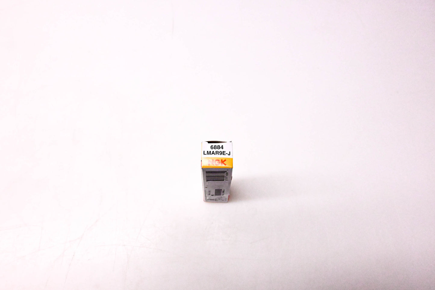 NGK LMAR9E-J, 6884 Spark Plug NOS