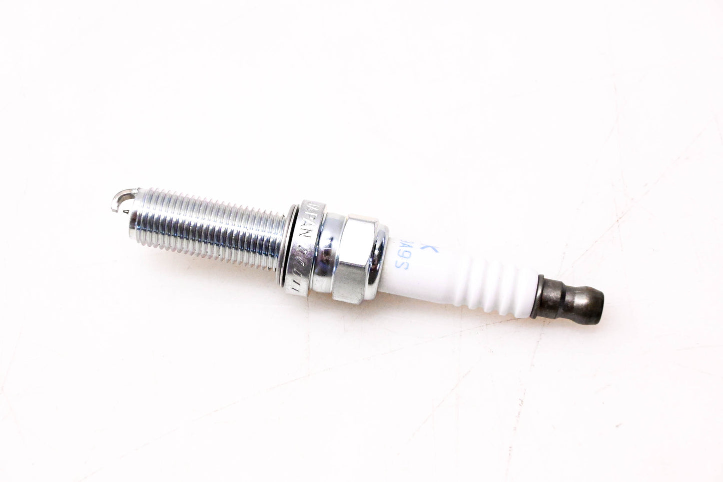 NGK SILMAR9A9S, 6213 Laser Iridium Spark Plug NOS