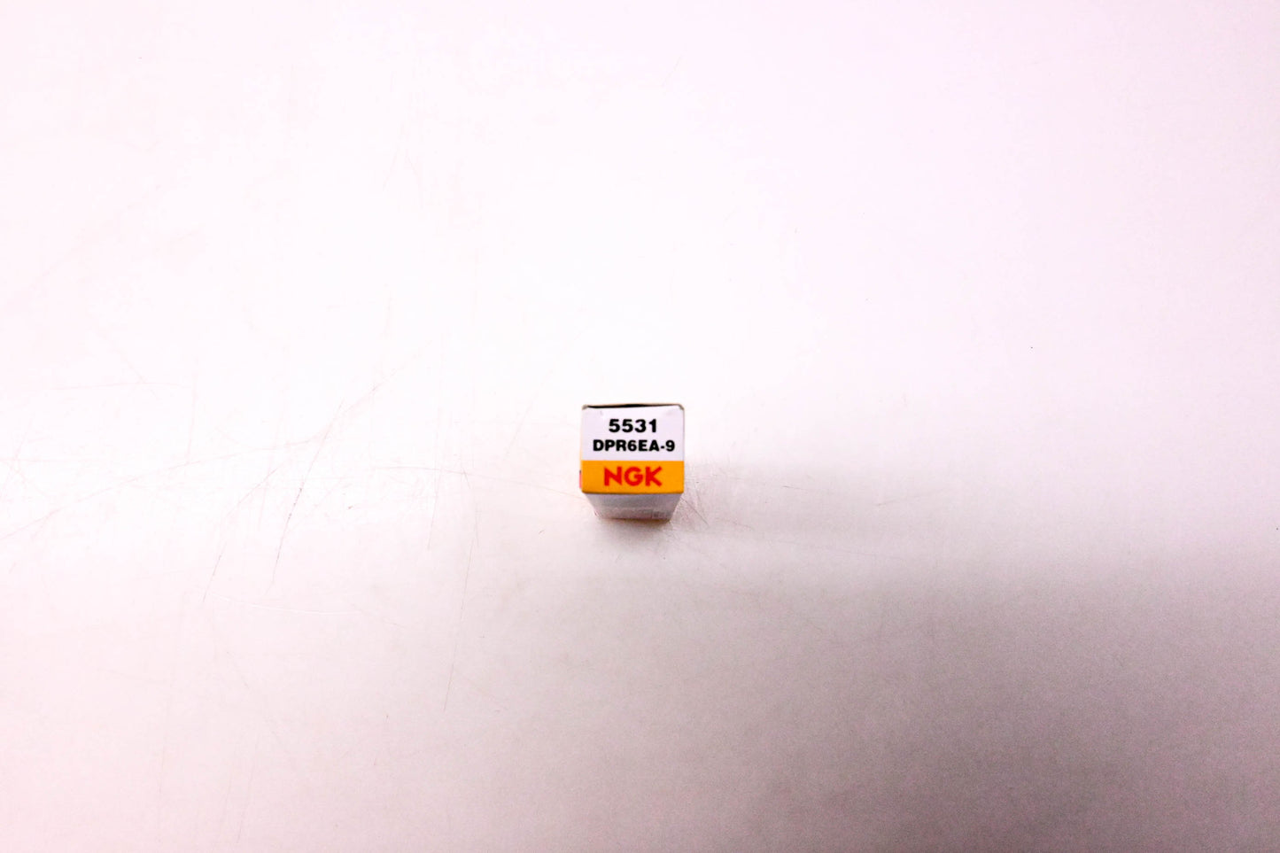 NGK DPR6EA-9, 5531 Spark Plug NOS
