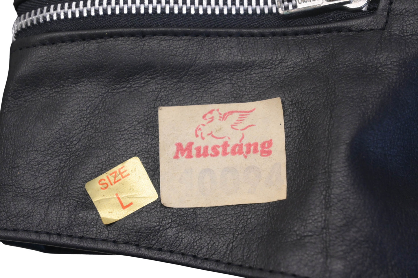 Mustang 10094, Large Black Leather Zip-up Top NOS