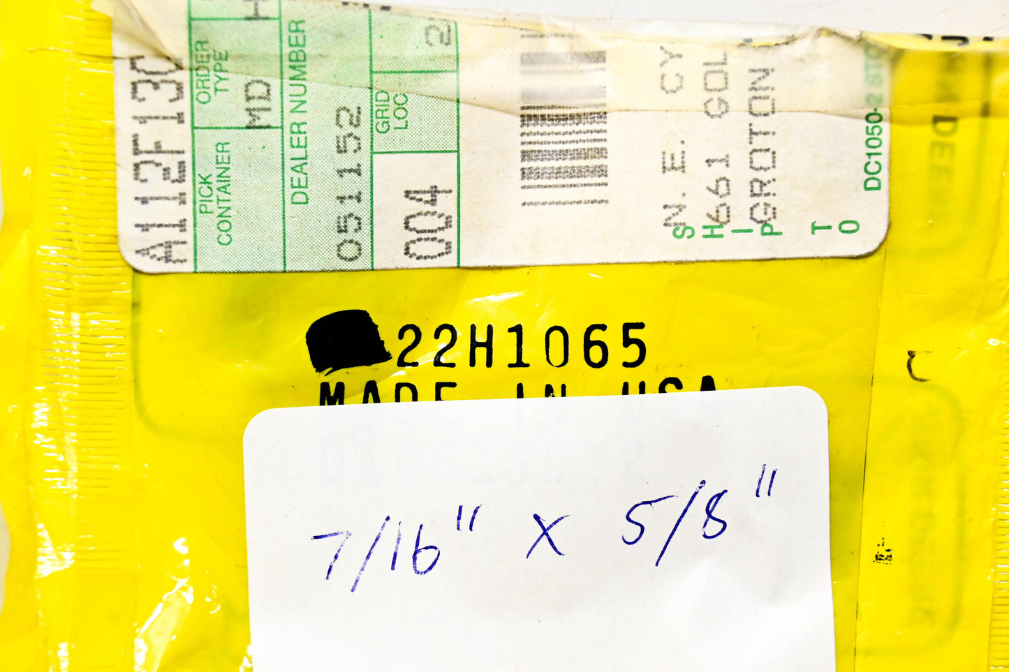 New OEM John Deere 22H1065 Set Screw NOS