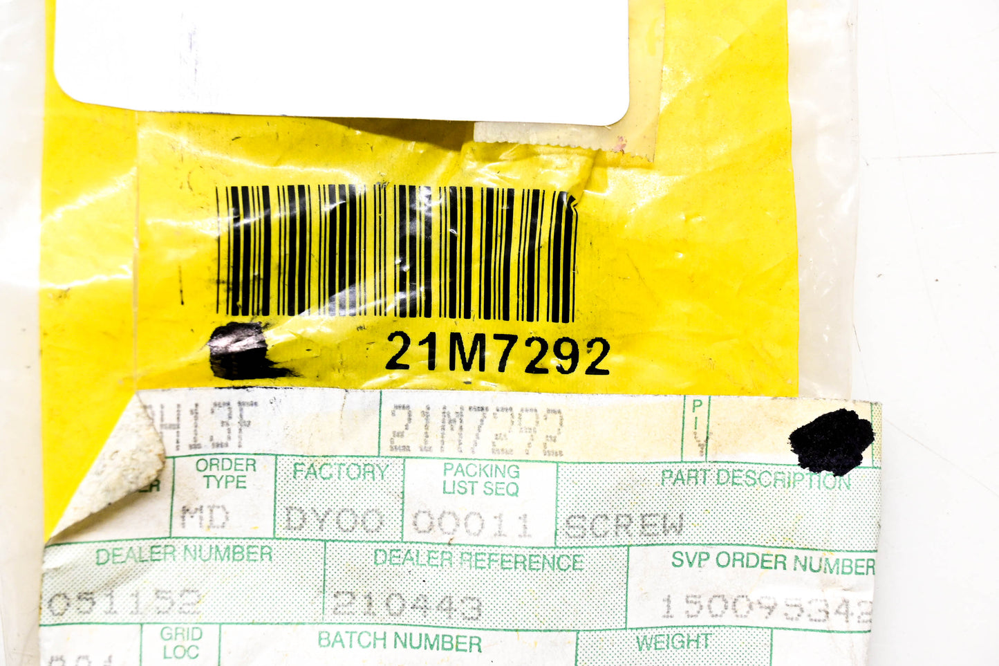 New OEM John Deere 21M7292 Screws Qty 2 NOS