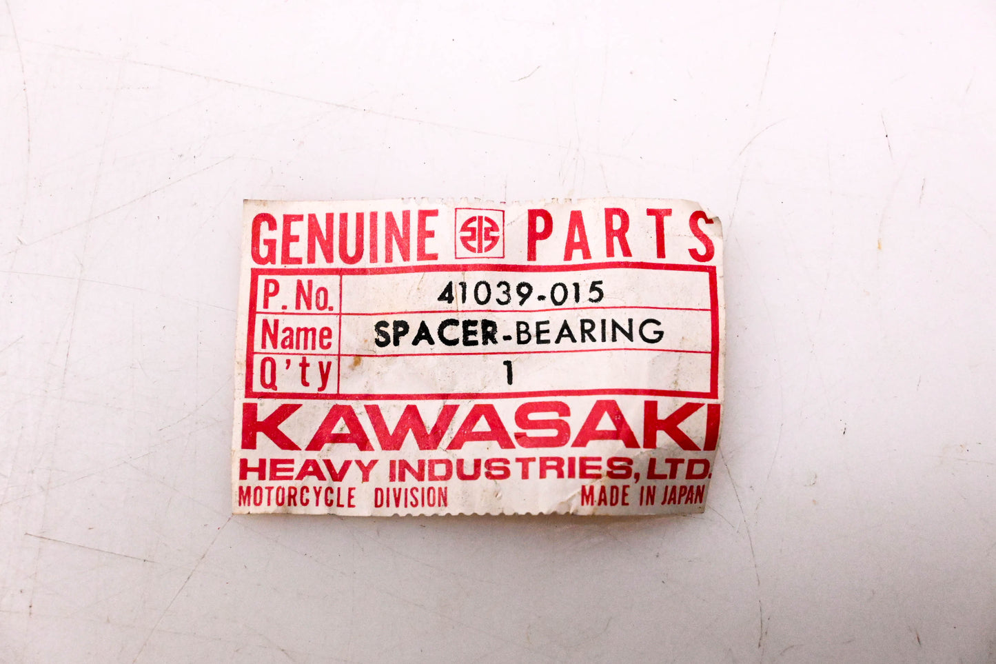 New OEM Kawasaki 41039-015 Front Hub Bearing Spacer NOS