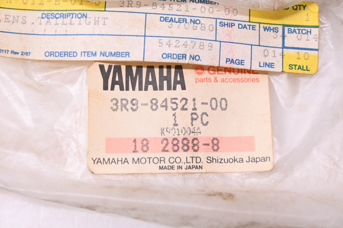 New OEM Yamaha 3R9-84521-00-00 Taillight Lens NOS
