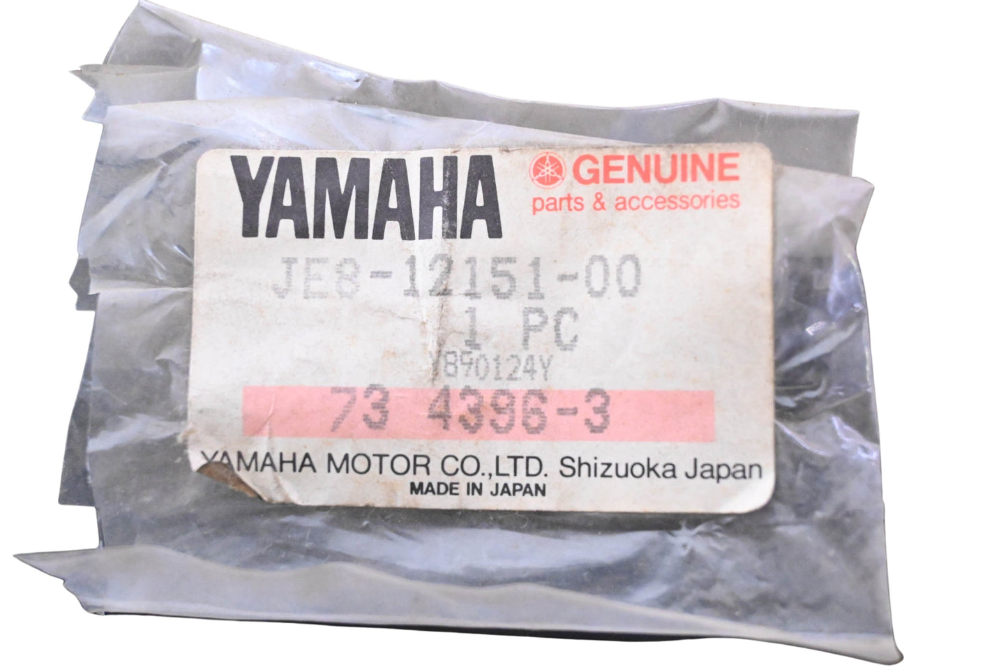 New OEM Yamaha JE8-12151-00-00 Rocker Arm Valve NOS