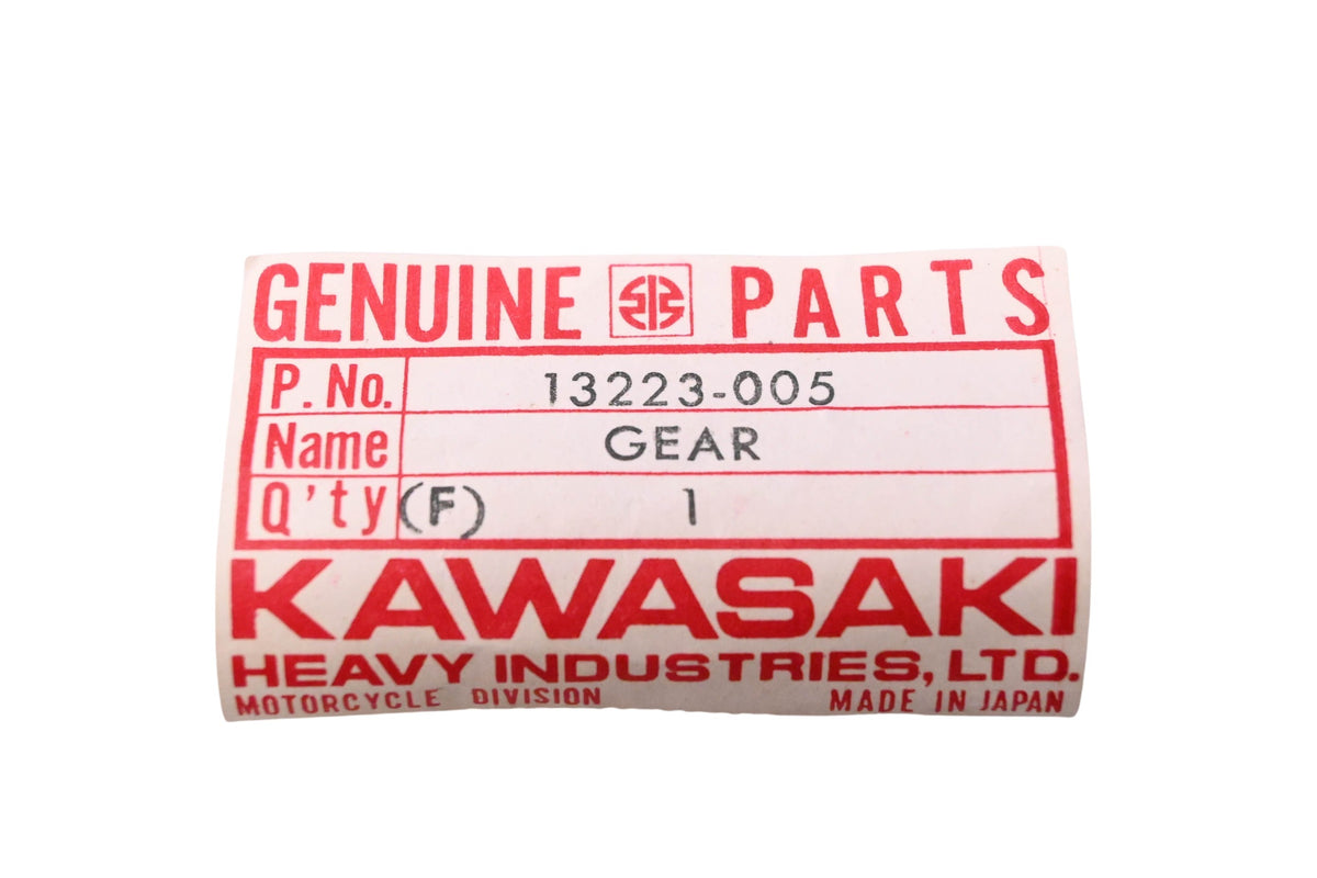 New OEM Kawasaki 13223-005 Tachometer Gear Shaft NOS