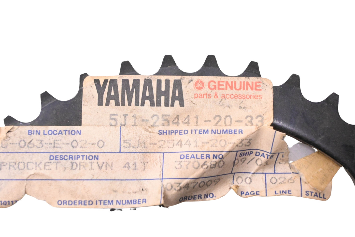 New OEM Yamaha 5J1-25441-20-33 Driven Sprocket 41T NOS