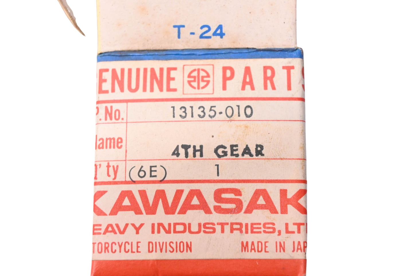 New OEM Kawasaki 13135-010 Output Shaft 4TH Gear NOS