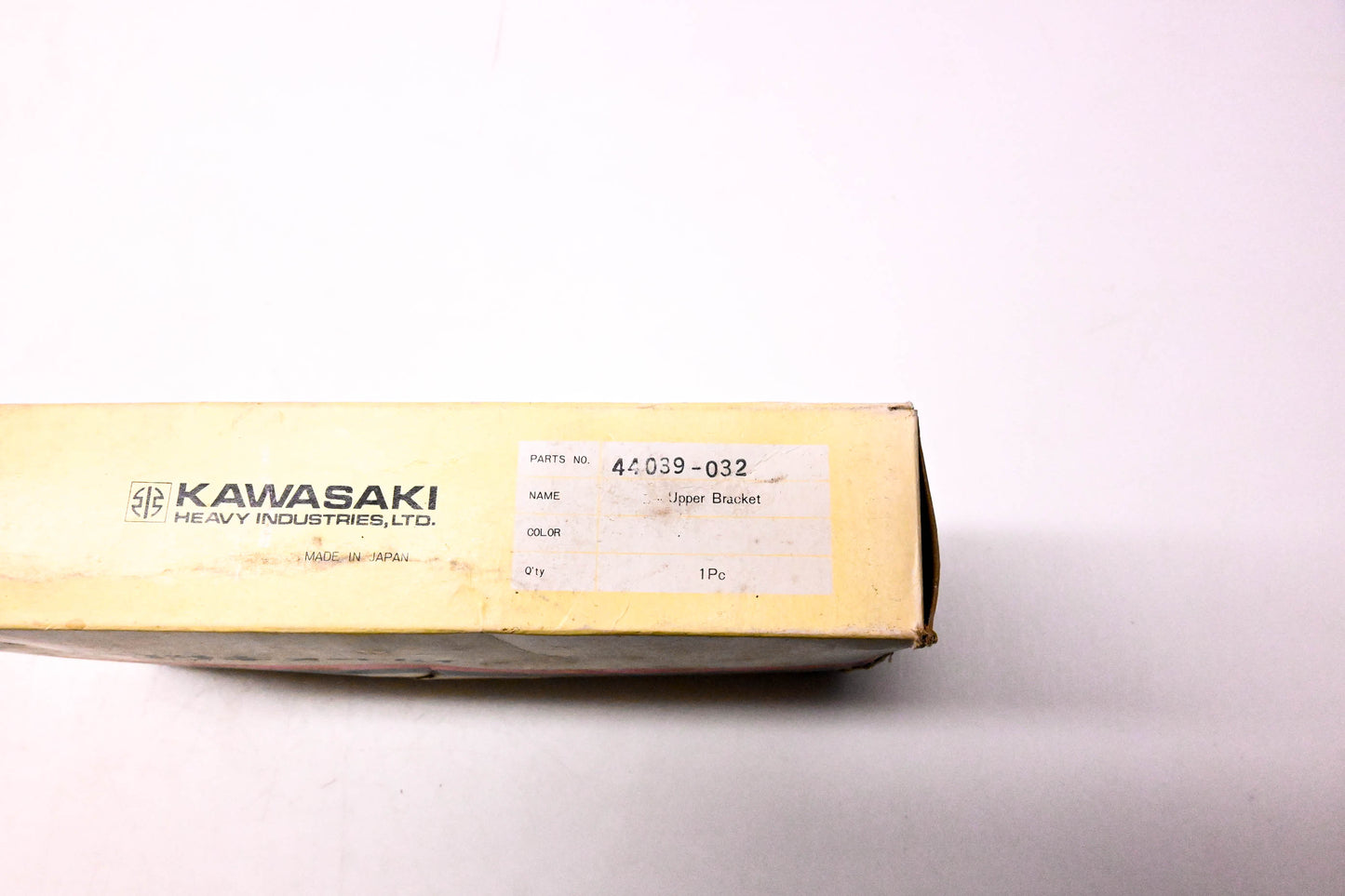 New OEM Kawasaki 44039-032 Steering Stem Head NOS