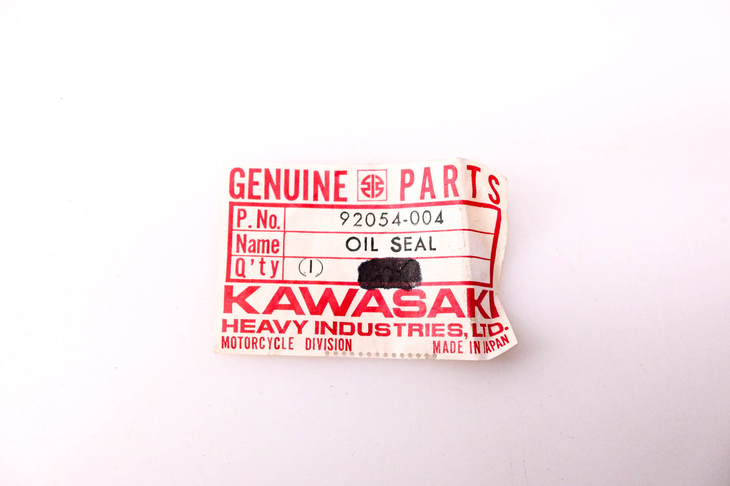 New OEM Kawasaki 92054-004 Oil Seal NOS