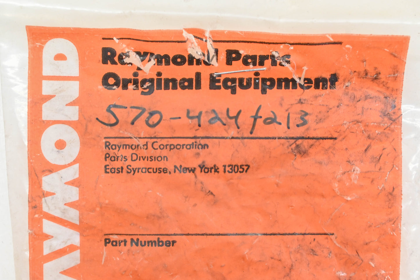 Raymond 570-424/213, 570-424-213, 570424213 Flat Philips Head M8-1.5 Screws Qty 12 NOS