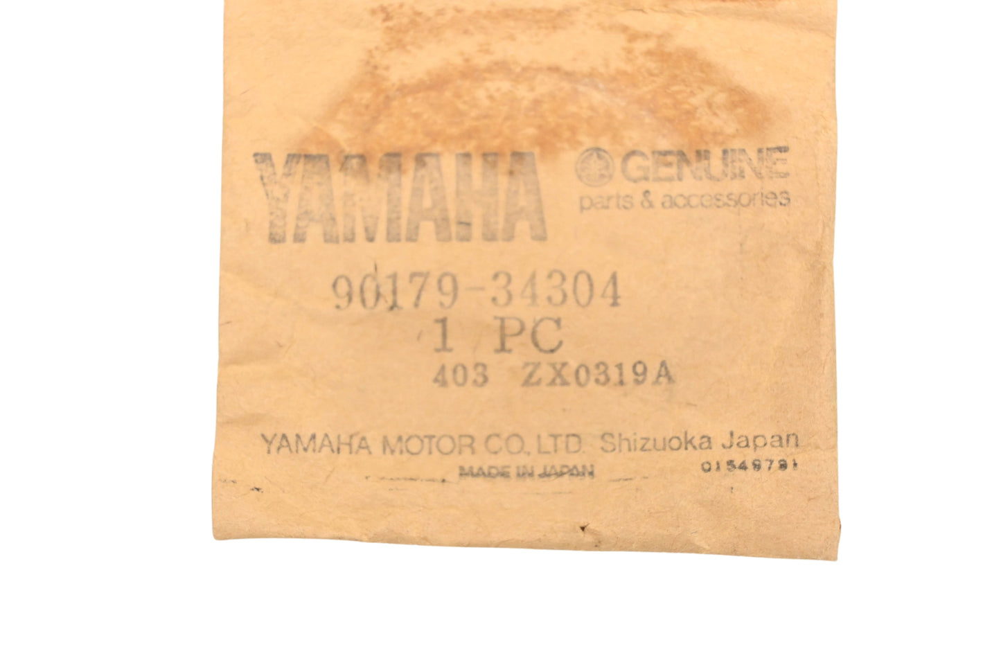 New OEM Yamaha 90179-34304-00 Middle Drive Gear Special Shape Nut NOS