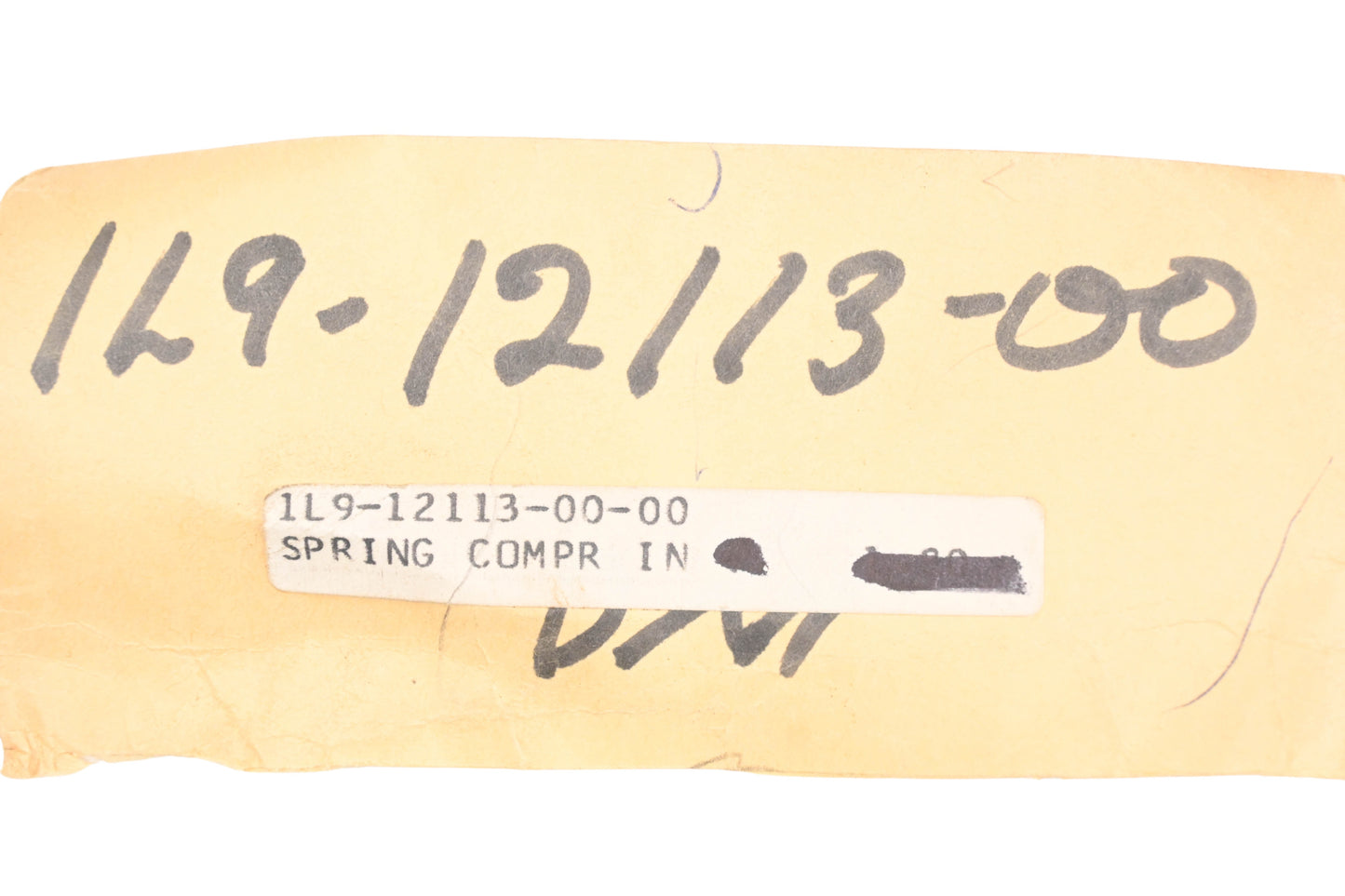 New OEM Yamaha 1L9-12113-00-00 Yellow Inner Valve Spring NOS