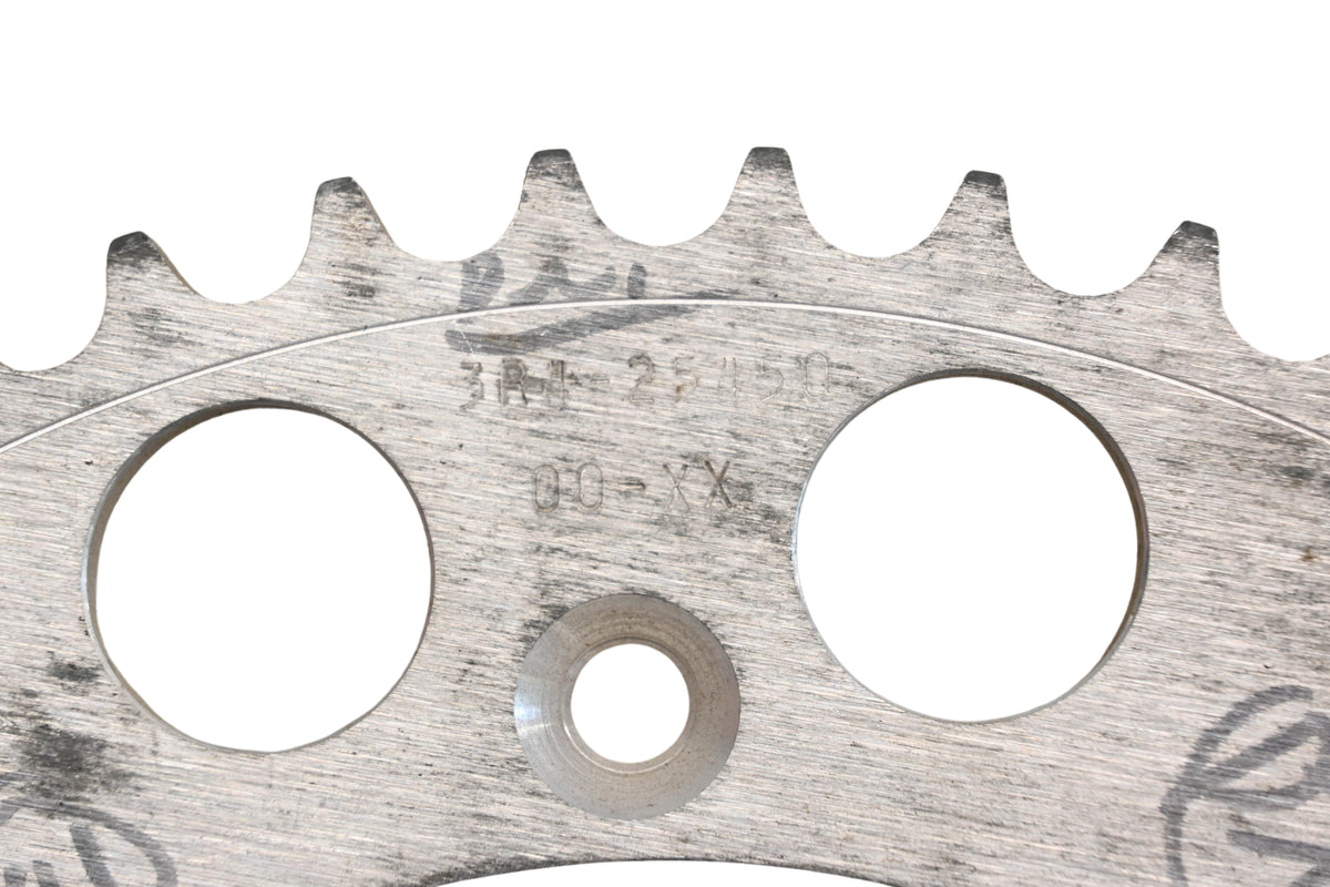 New OEM Yamaha 3R4-25450-00-XX 50T Sprocket NOS