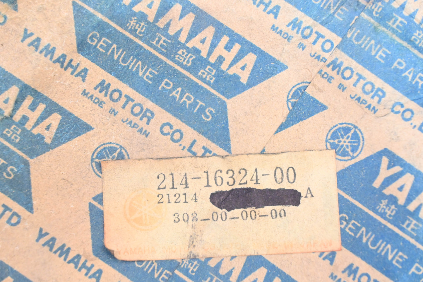 New OEM Yamaha 214-16324-00-00 Clutch Plate NOS