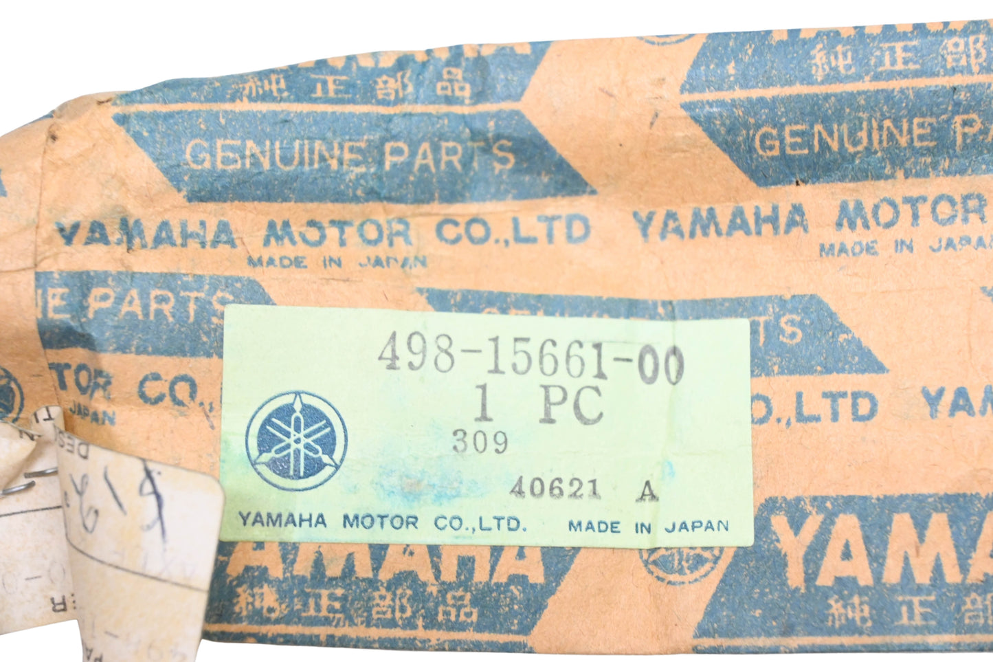 New OEM Yamaha 498-15661-00-00 Kickstarter Axle Shaft NOS