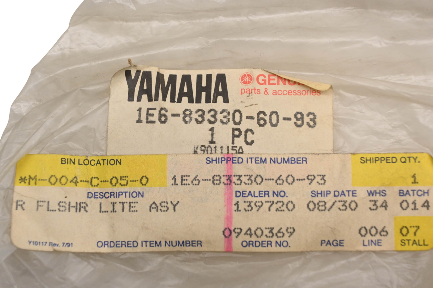 New OEM Yamaha 1E6-83330-60-93 Turn Signal Assembly NOS