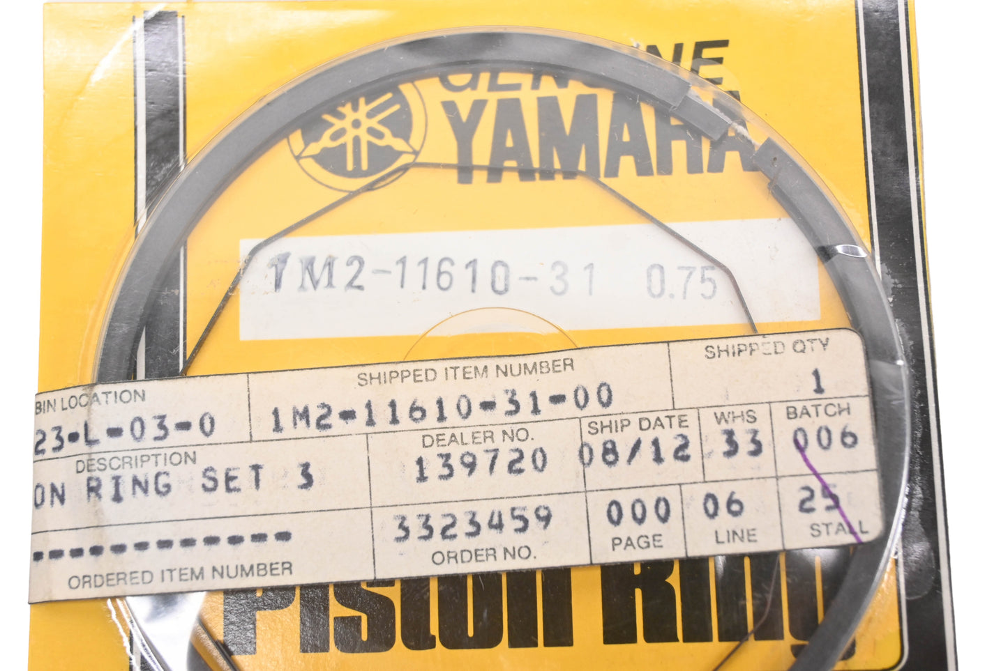 New OEM Yamaha 1M2-11610-31-00 Piston Ring Kit NOS