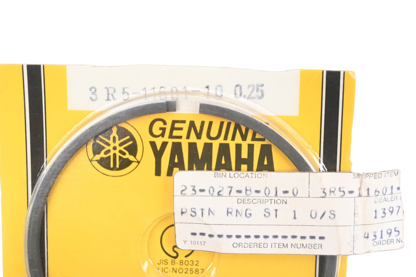 New OEM Yamaha 3R5-11601-10-00 Piston Ring Kit NOS