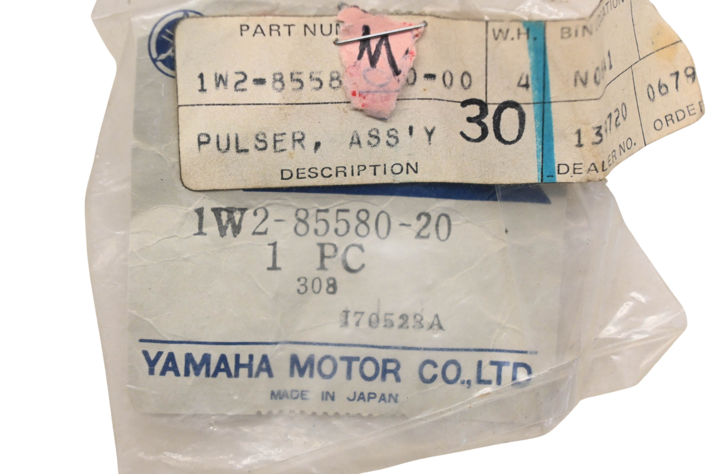 New OEM Yamaha 1W2-85580-20-00 Pulser Coil Assembly NOS