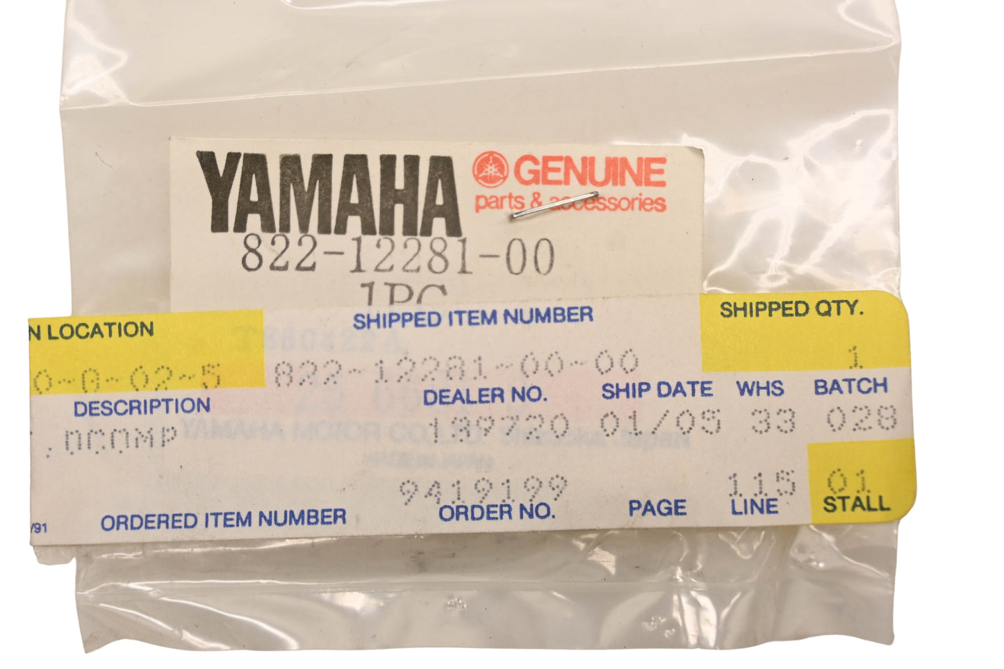 New OEM Yamaha 822-12281-00-00 Valve NOS
