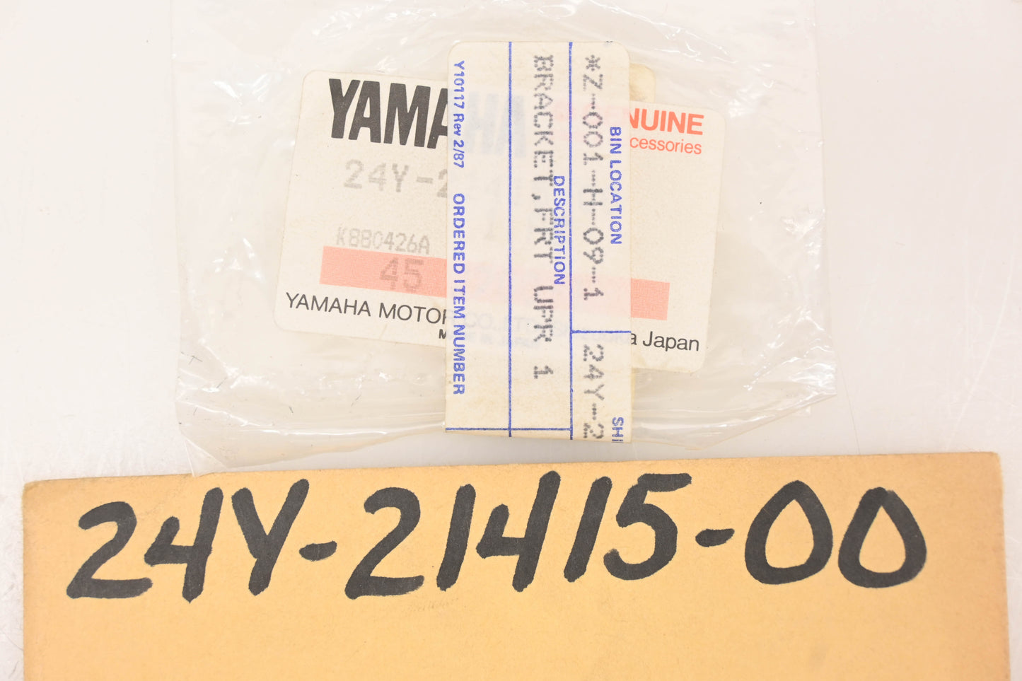 New OEM Yamaha 24Y-21415-00-00 Front Upper Bracket NOS