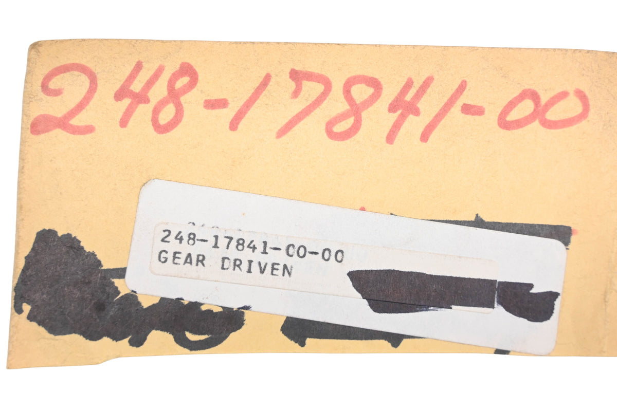 New OEM Yamaha 248-17841-00-00 Tachometer Drive Gear NOS