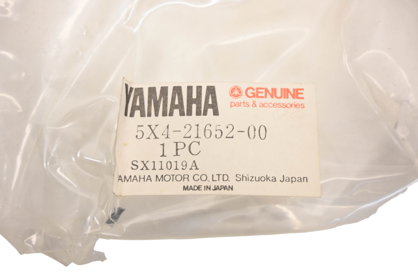 New OEM Yamaha 5X4-21652-00-00 Protector Panel NOS
