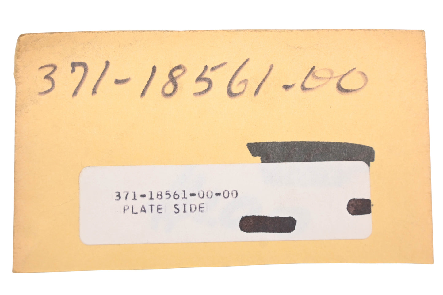 New OEM Yamaha 371-18561-00-00 Side Plate NOS