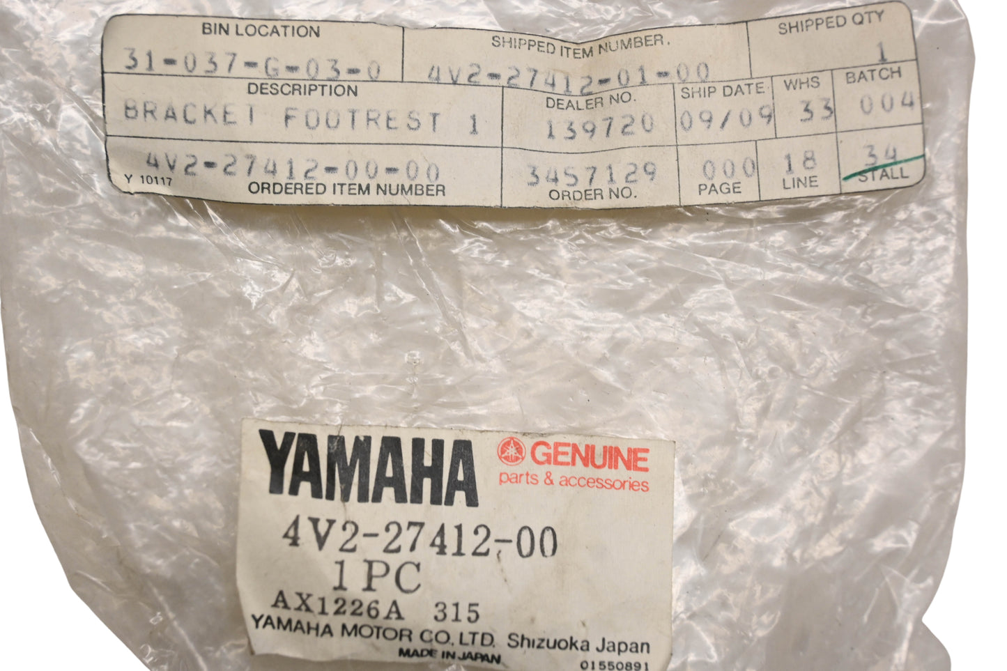 New OEM Yamaha 4V2-27412-00-00 Footrest Bracket NOS