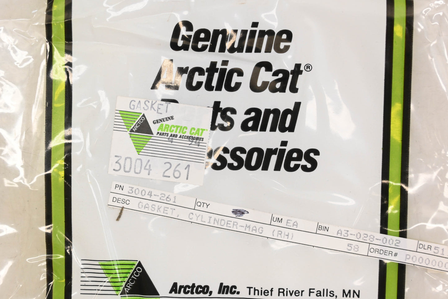 New OEM Arctic Cat 3004-261 Magneto Side Right Gasket NOS