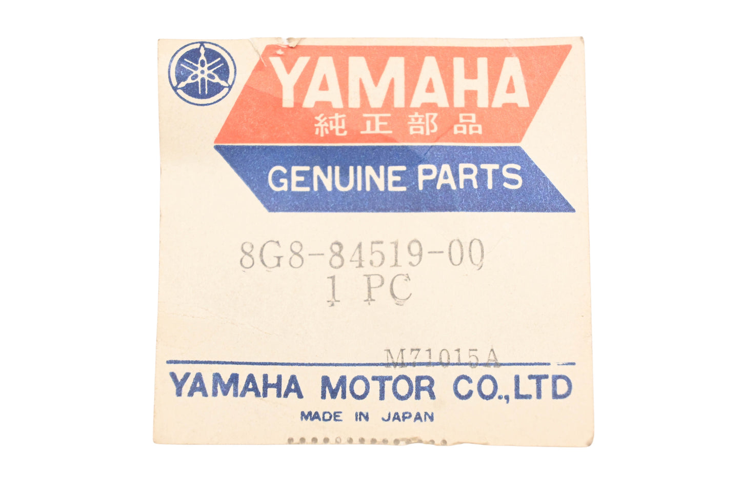 New OEM Yamaha 8G8-84519-00-00 Taillight Bracket NOS