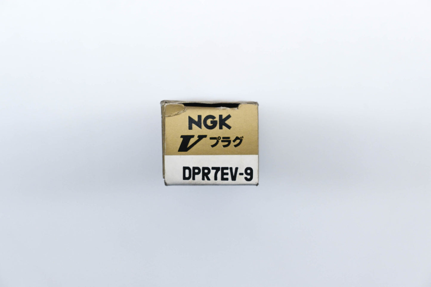 NGK DPR7EV-9 Gold Palladium Spark Plug NOS